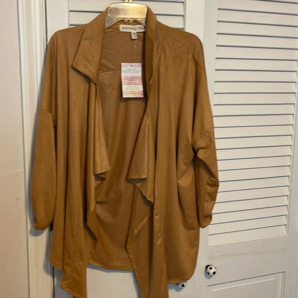 Women’s XS NWT Paisley Raye faux Suede Shacket